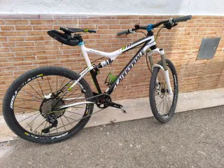 Bicicleta Cannondale Scalpel in carbonio