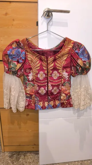 Traje Fallera Niña Rojo y Dorado