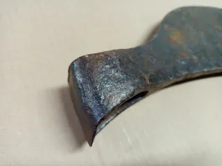 Hacha antigua Tuixent