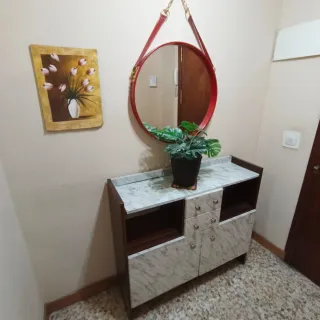 Mueble de entrada madera y mármol