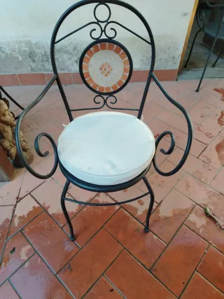 Tavolo da giardino con sedie