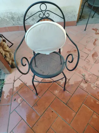 Tavolo da giardino con sedie