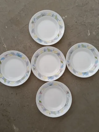 Juego de 5 platos de cerámica con flores