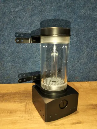Depósito Alphacool Eisbecher D5 150 mm RGB