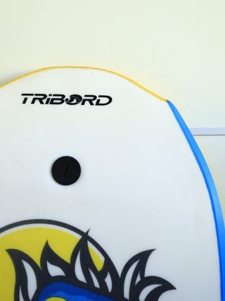 Tabla de surf recreativa. Amarilla. Buen estado.