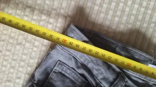 Pantalón gris marca Brownie