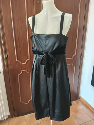 Abito D.Exterior nero con cintura velluto