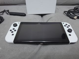 Nintendo Switch OLED + Accessori