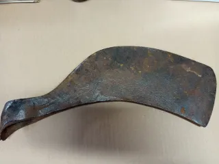 Hacha antigua Aresol