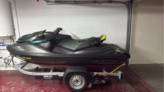 Remolque moto de agua