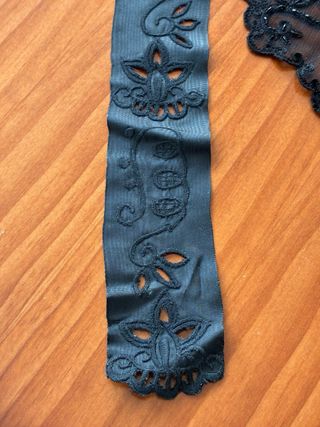 Delantal Belleza Alicantina Negro Encaje