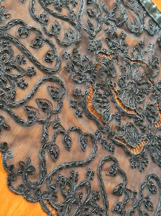 Delantal Belleza Alicantina Negro Encaje