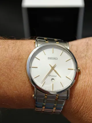 Seiko Premier Bicolor Reloj  perfil plano