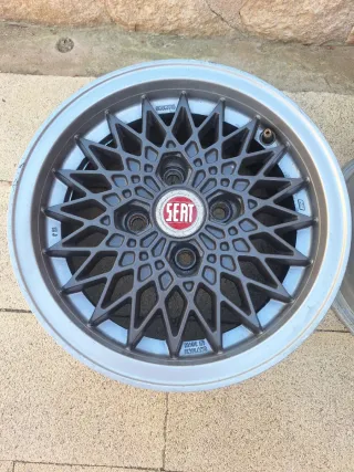 Llantas validas para Seat 600, 850, 127