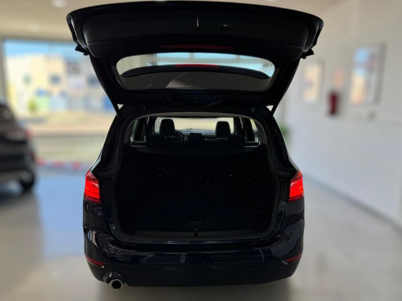 BMW Serie 2 2019, foto 16