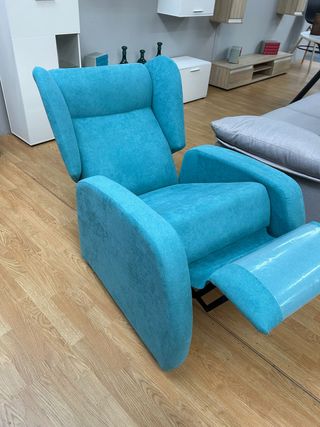 Sillón reclinable pushback azul
