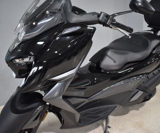 Zontes M310 Maxi Scooter Negra/Gris
