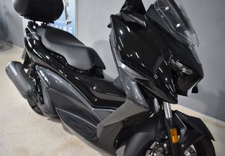 Zontes M310 Maxi Scooter Negra/Gris