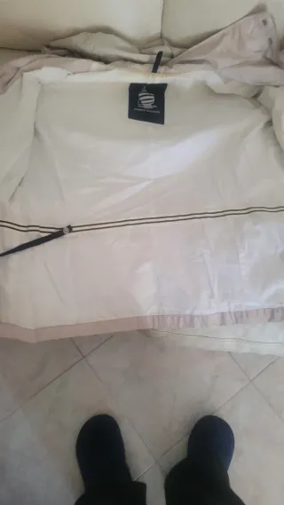 Giacca impermeabile beige sahariana