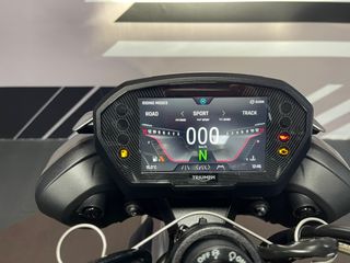 Triumph Street Triple 765 RS Gris