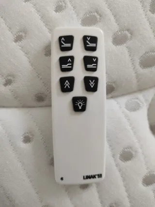 2 Camas Articuladas 90 cm madera, colchones, mando