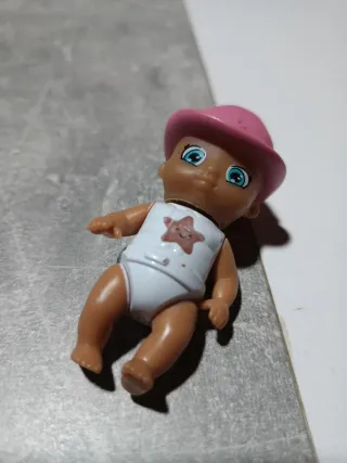 Muñeco Bebé Sheriff con Sombrero Rosa