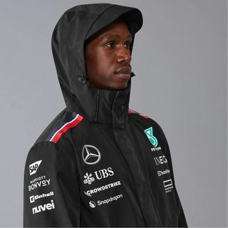 Chaqueta Mercedes-AMG F1 Oficial 2024