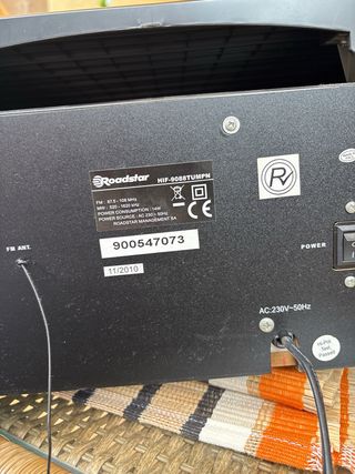 Tocadiscos Roadstar CD Radio y reproductor tape