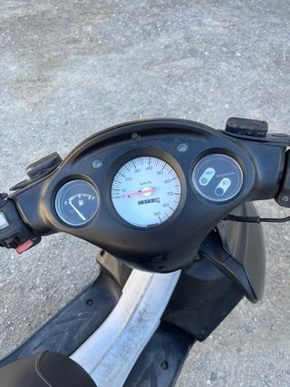 Honda scooter 49