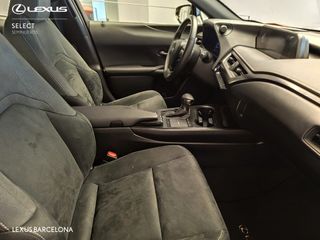 Lexus UX250H BUSINESS 2022 REF 8421