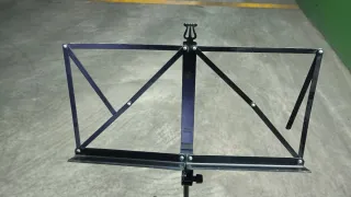 Atril para partituras metal plegable
