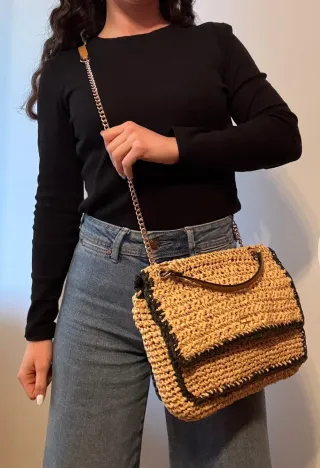 Bolso de rafia y piel verano