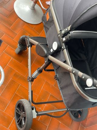 Carrito mesedero y andador para niños 110€ los 3