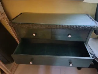 Cómoda y Mesilla Mimbre y Madera