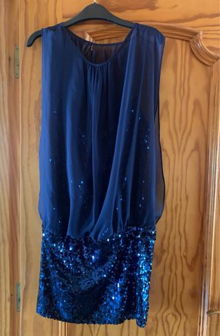 Vestido corto azul con lentejuelas
