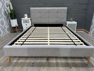 Cama de matrimonio para colchón de 135x190cm
