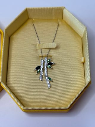 Collar Swarovski Bambú Verde con Caja