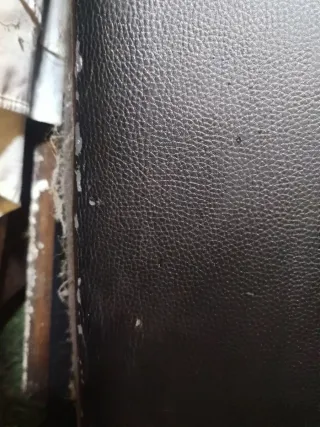 Canapé abatible, mesitas y cabecero