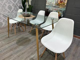 Mesa de cristal  120cm con sillas