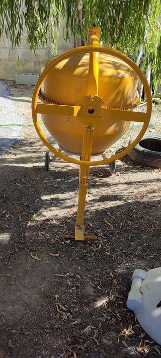 Hormigonera Eléctrica 700W