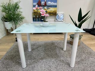 Conjunto de mesa con sillas - blanco