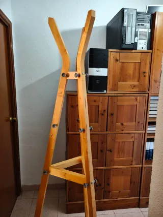 Perchero de madera
