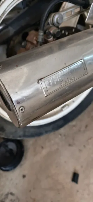 Honda VFR 750F Azul Plata