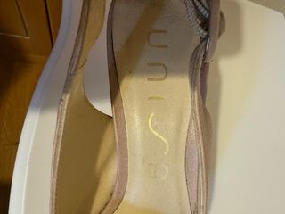 Zapatos de tacón abiertos Piel Unisa