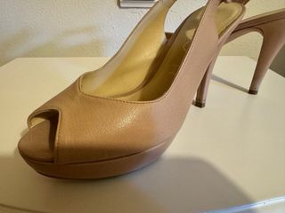 Zapatos de tacón abiertos Piel Unisa