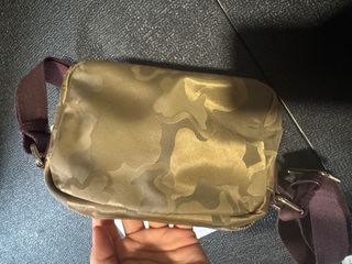 Bolso Tous Camuflaje Dorado y Morado