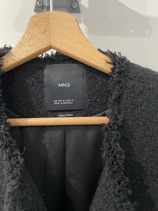 Chaqueta estilo Chanel Mango Negra Talla M