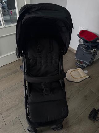 Silla de paseo ligera negra