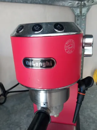Cafetera DeLonghi Roja