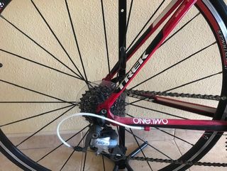 Bicicleta de carretera Trek poco uso